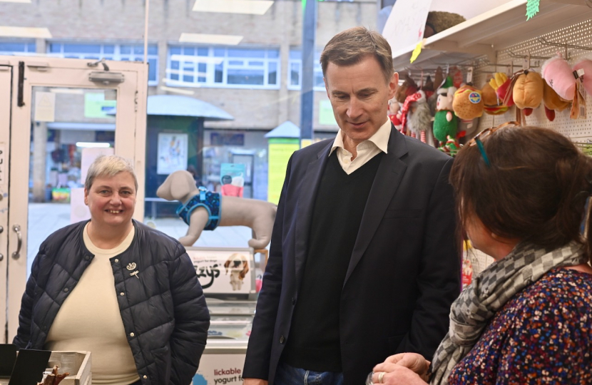 Pauline Jorgensen and Jeremy Hunt in Woodley Pets